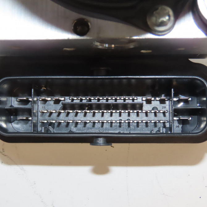 Unité hydraulique ABS occasion PEUGEOT 308 II Phase 1 04-1995->04-1999 1.5 BlueHDi 130ch 1637315680 4