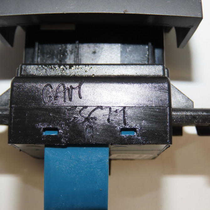 Interrupteur commande de frein a main occasion PEUGEOT 308 II Phase 1 04-1995->04-1999 1.5 BlueHDi 130ch 4