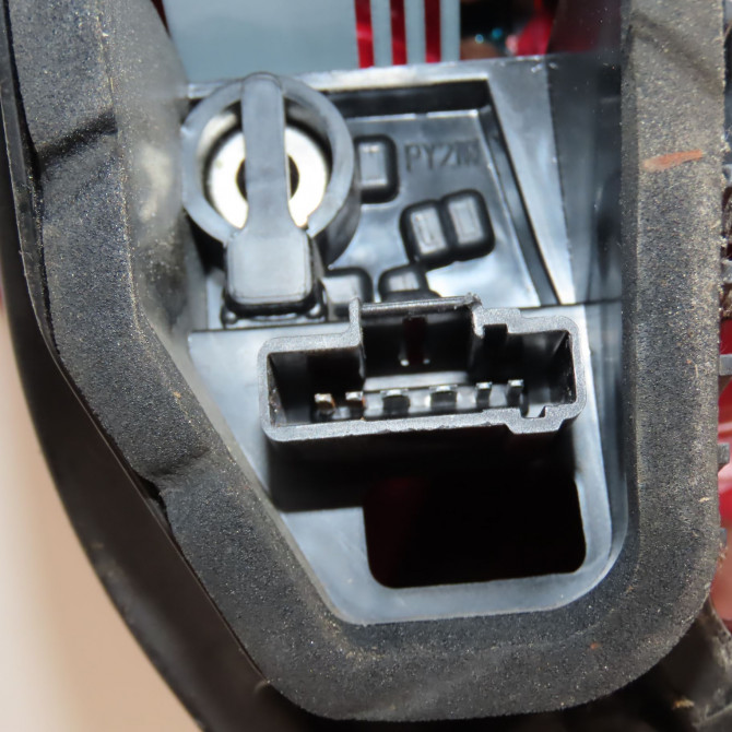 Feu arrière droit occasion PEUGEOT 207 Phase 1 04-2006->06-2013 1.6 HDI 16v 90ch 6351Y7 3