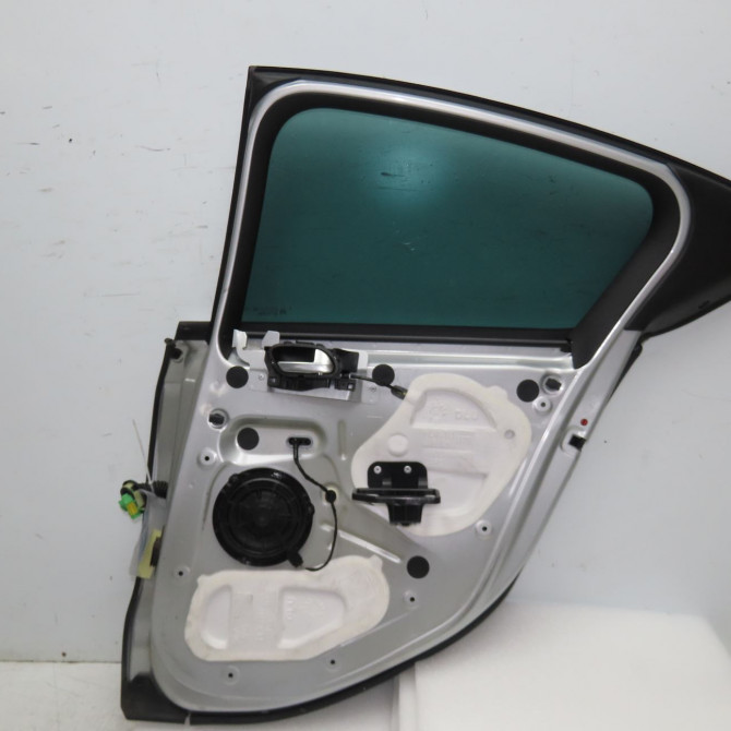 Porte arrière droite occasion CITROEN DS4 Phase 1 01-2011->03-2016 1.6 e-HDi 110ch 9008X4 2