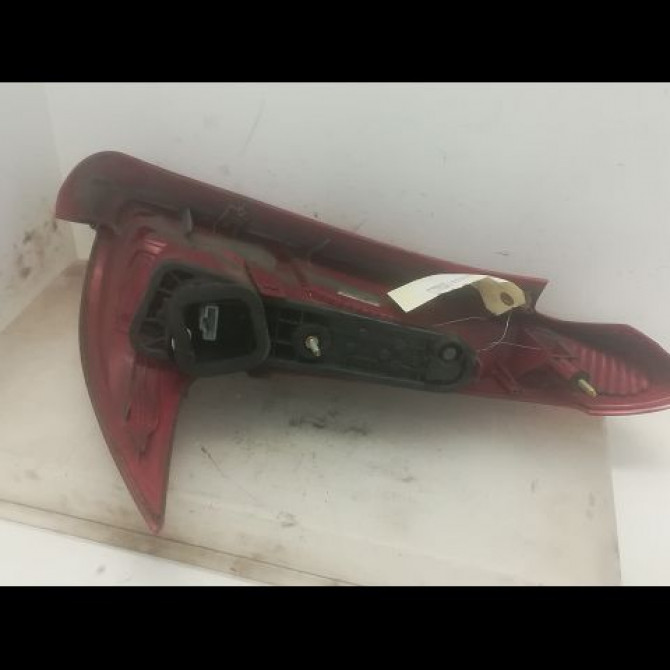 Feu arrière gauche occasion PEUGEOT 206 206 phase 1 SW 2002-06-01->2006-12-31 1.4 HDI 70ch 6350R4 2