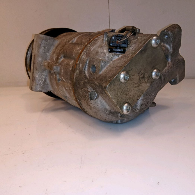 Compresseur air conditionne occasion RENAULT CLIO IV Phase 1 07-2012->... 1.5 DCI 90ch 926000838R 2