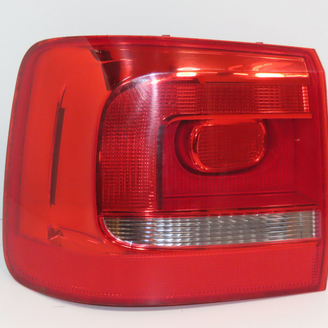 Feu arrière gauche occasion VOLKSWAGEN TOURAN II Phase 1 09-2010->12-2015 1T0945095R 1