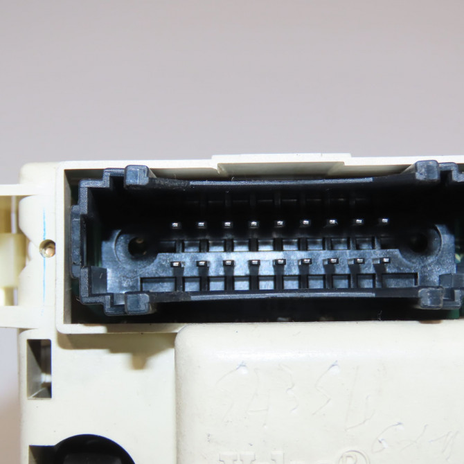 Commande de chauffage occasion RENAULT MEGANE I Phase 1 11-1995->03-1999 1.6i 7701041846 3