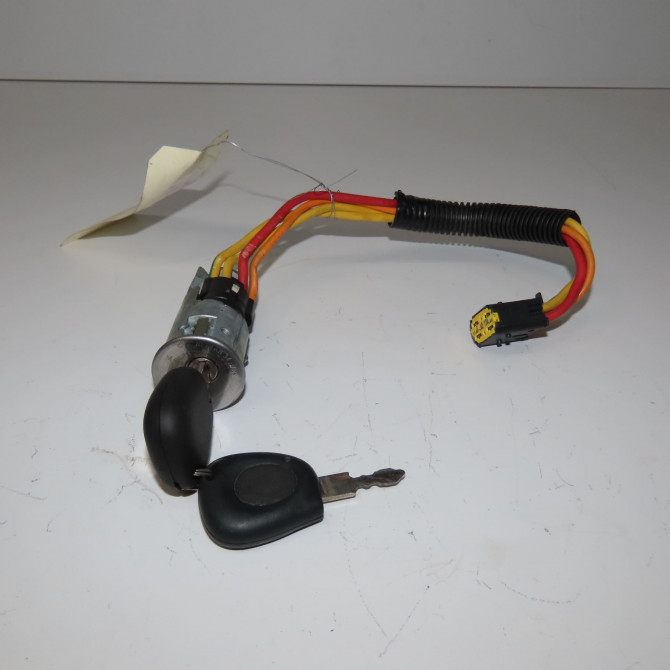 Antivol de direction occasion RENAULT MEGANE I Phase 1 11-1995->03-1999 1.6i 7701469419 1