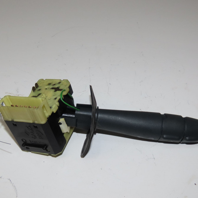 Commande essuie glace occasion RENAULT MEGANE I Phase 1 11-1995->03-1999 1.6i 7701049615 2