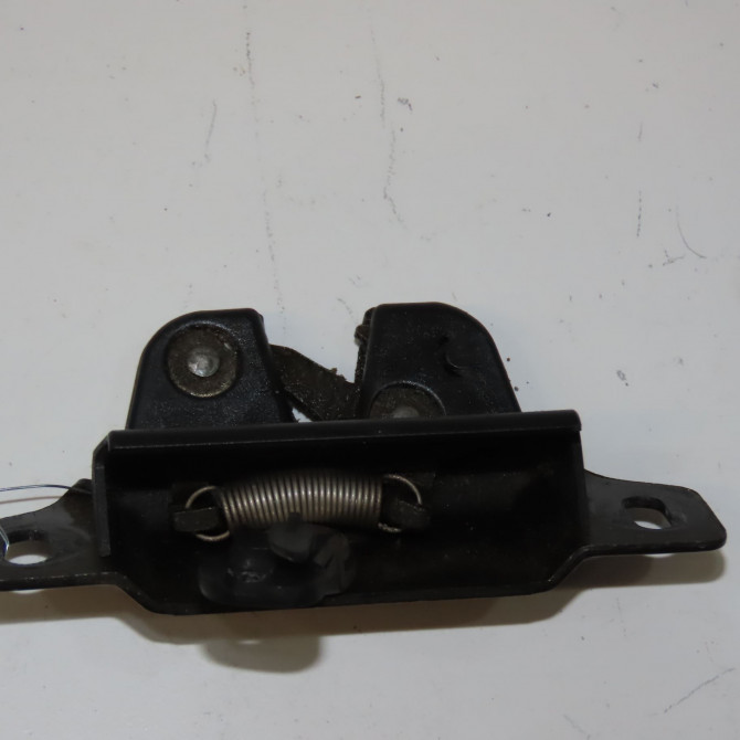 Serrure hayon occasion PEUGEOT 309 1