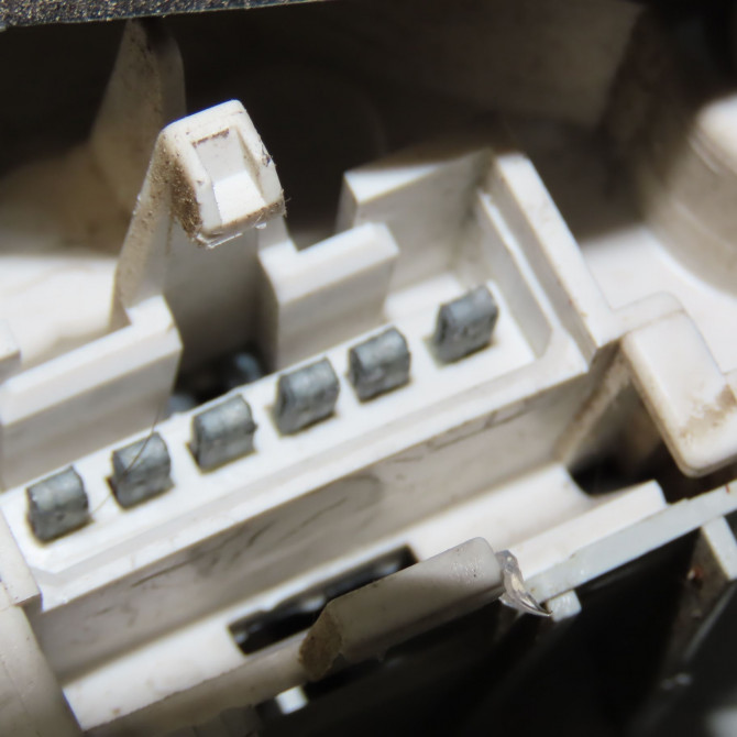 Feu arrière droit occasion PEUGEOT 309 3