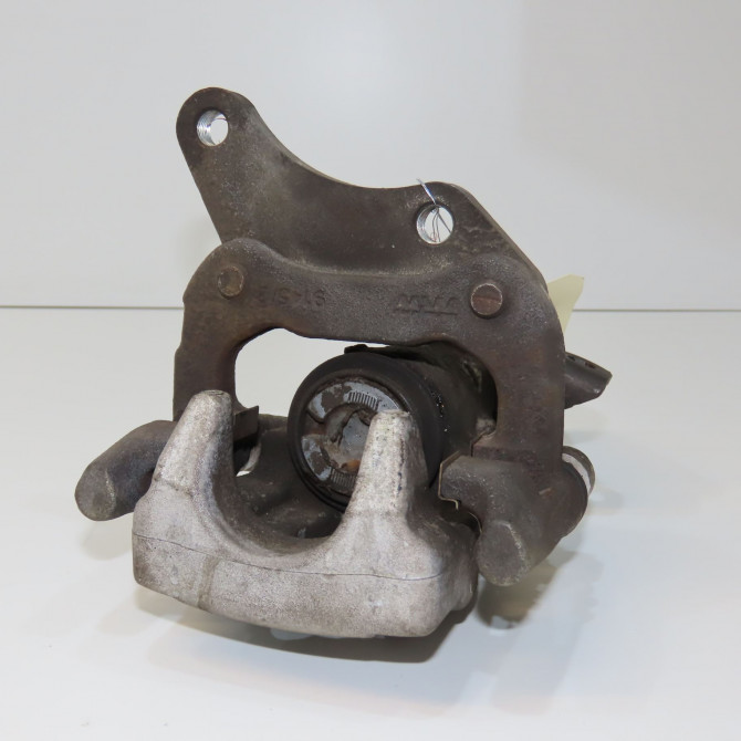 Etrier de frein arrière gauche occasion RENAULT MEGANE II Phase 2 01-2006->06-2009 2.0i 225ch 7701208261 1