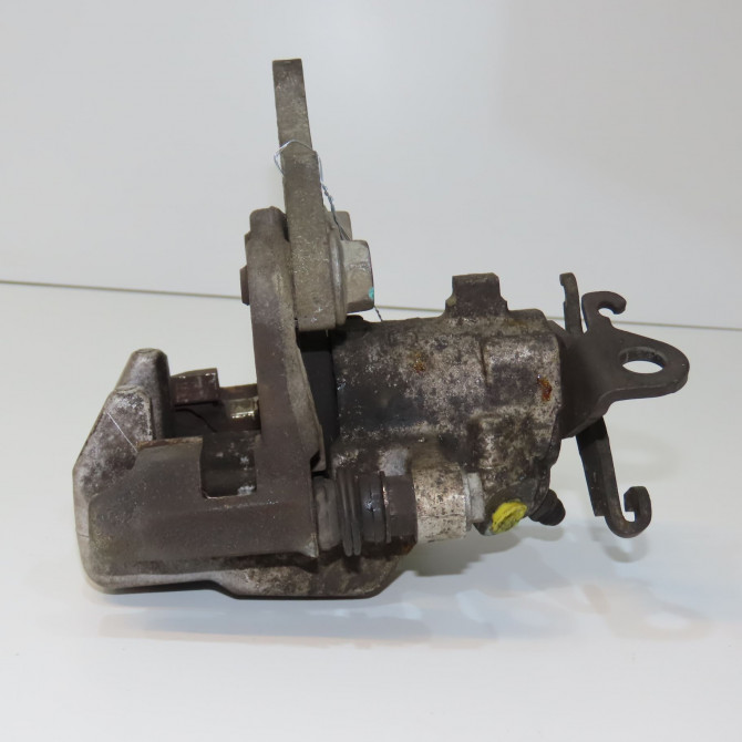 Etrier de frein arrière gauche occasion RENAULT MEGANE II Phase 2 01-2006->06-2009 2.0i 225ch 7701208261 2