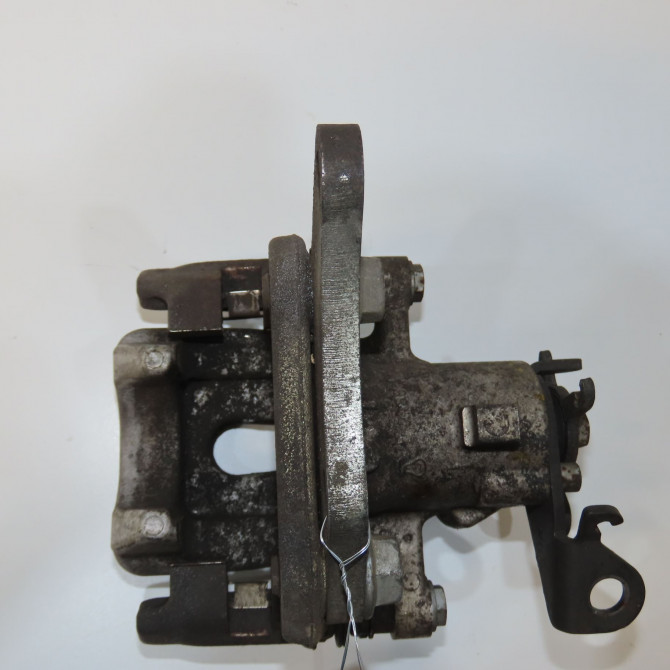 Etrier de frein arrière gauche occasion RENAULT MEGANE II Phase 2 01-2006->06-2009 2.0i 225ch 7701208261 4