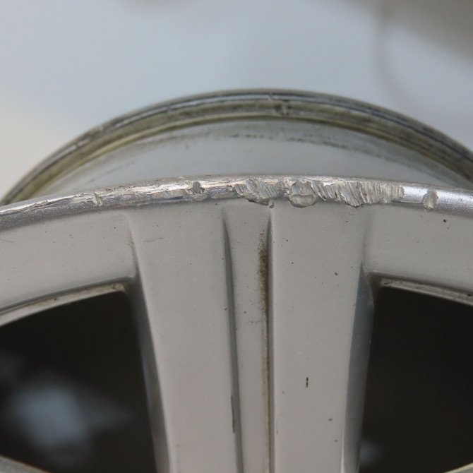 Jante aluminium occasion CHRYSLER CROSSFIRE Phase 1 04-1995->04-1999 3.2i V6 217ch 5097970AA 4