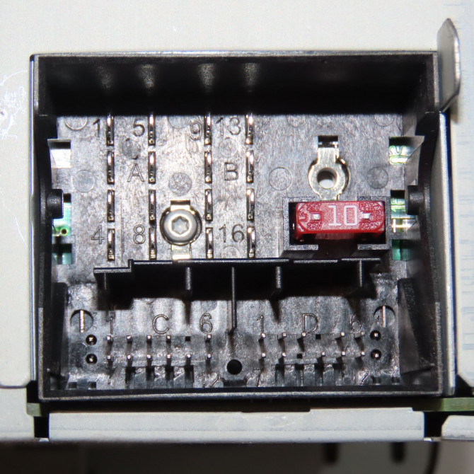 Autoradio occasion VOLKSWAGEN TOURAN II Phase 1 09-2010->12-2015 2.0 TDI 140ch 3C8057195FX 3