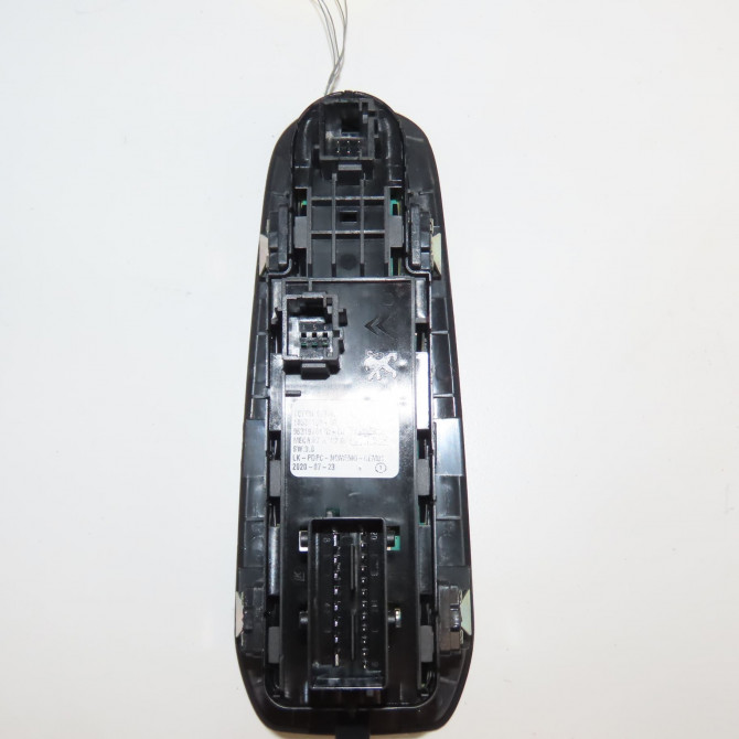Commande lève-glace porte avant gauche occasion PEUGEOT 308 II 308 II Phase 2 2017-04-01-> 98423402ZD 2