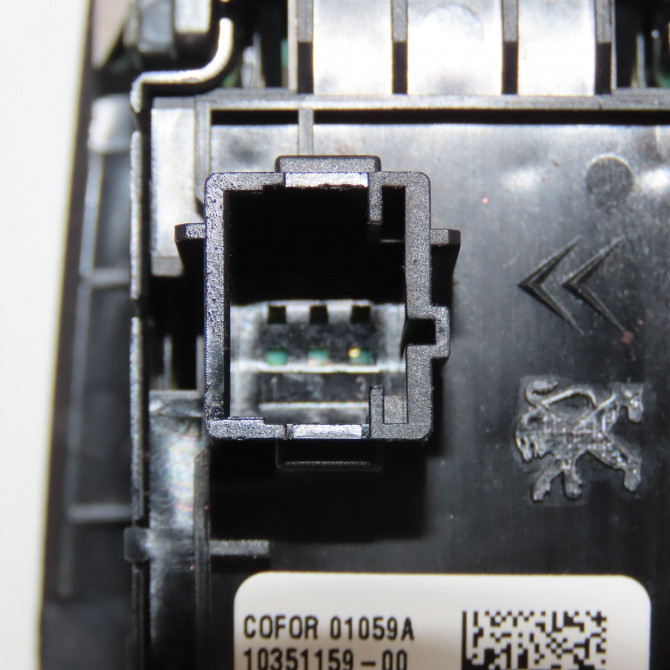 Commande lève-glace porte avant gauche occasion PEUGEOT 308 II 308 II Phase 2 2017-04-01-> 98423402ZD 4