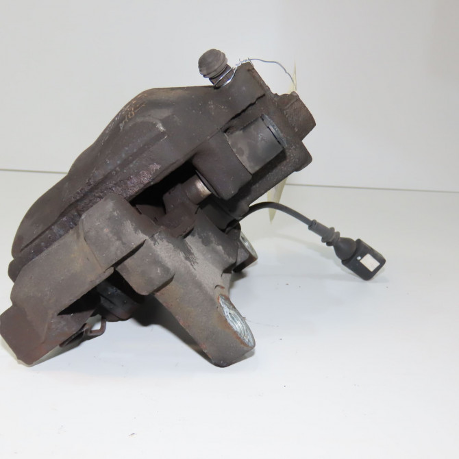 Etrier de frein avant gauche occasion VOLKSWAGEN TOURAN II Phase 1 09-2010->12-2015 2.0 TDI 140ch 1K0615123E 2