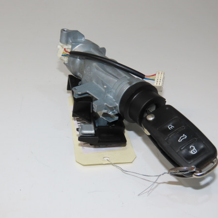 Antivol de direction occasion VOLKSWAGEN TOURAN II Phase 1 09-2010->12-2015 2.0 TDI 140ch