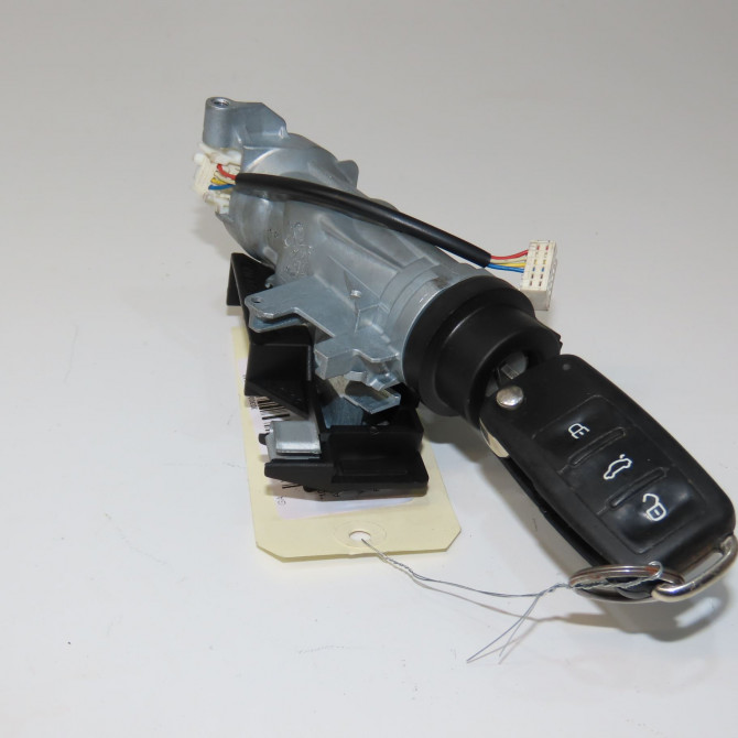 Antivol de direction occasion VOLKSWAGEN TOURAN II Phase 1 09-2010->12-2015 2.0 TDI 140ch 1