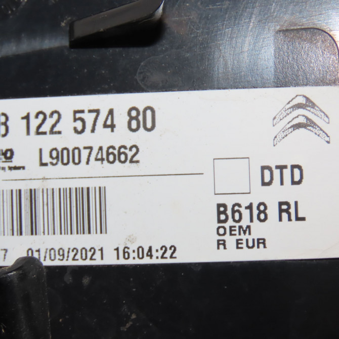 Feu arrière droit occasion  9812257480 4