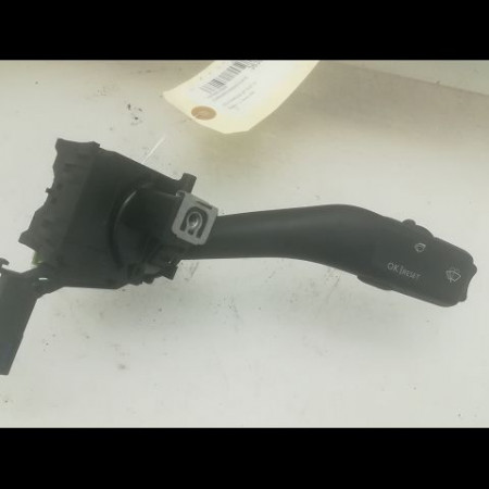 Commande essuie glace occasion VOLKSWAGEN JETTA III Phase 1 09-2005->12-2010 1.9 TDI 105ch 1K0953519J9B9