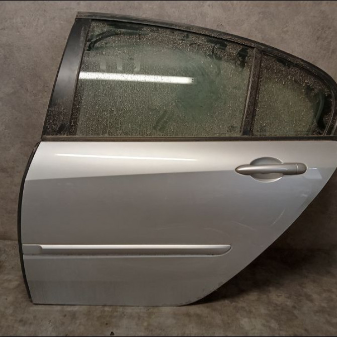 Porte arrière gauche occasion RENAULT LAGUNA III Phase 1 10-2007->10-2010 1.5 DCI 821010023R 1