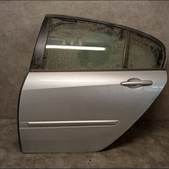 Porte arrière gauche occasion RENAULT LAGUNA III Phase 1 10-2007->10-2010 1.5 DCI 821010023R 3
