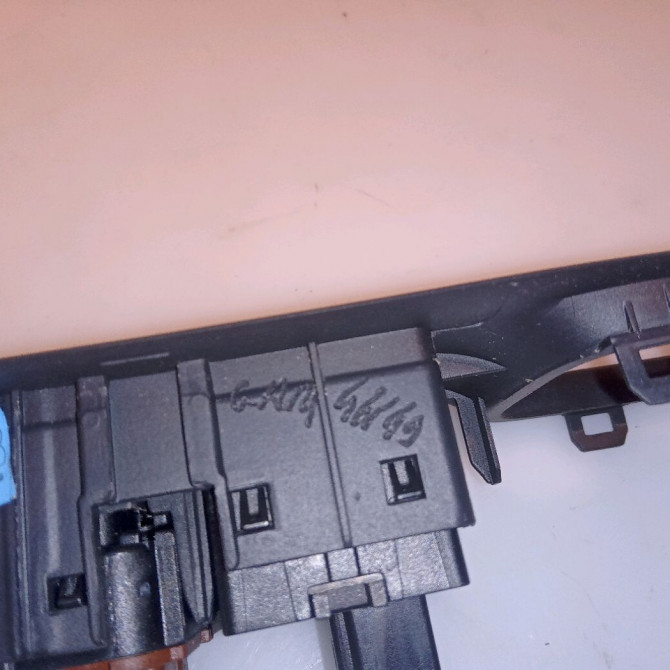 Commande lève-glace porte avant gauche occasion RENAULT CLIO IV Phase 2 08-2016->... 1.2i 120ch 254112588R 3