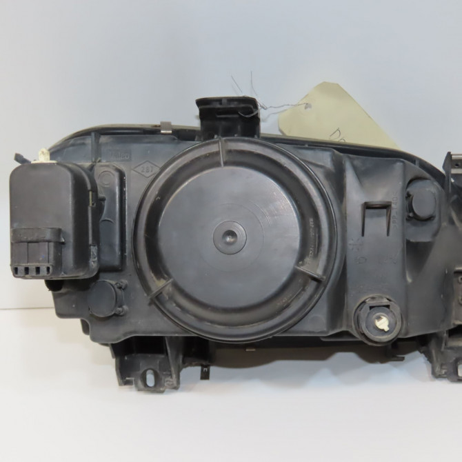 Phare gauche occasion RENAULT MEGANE I Phase 1 11-1995->03-1999 1.6i 7701040687 2