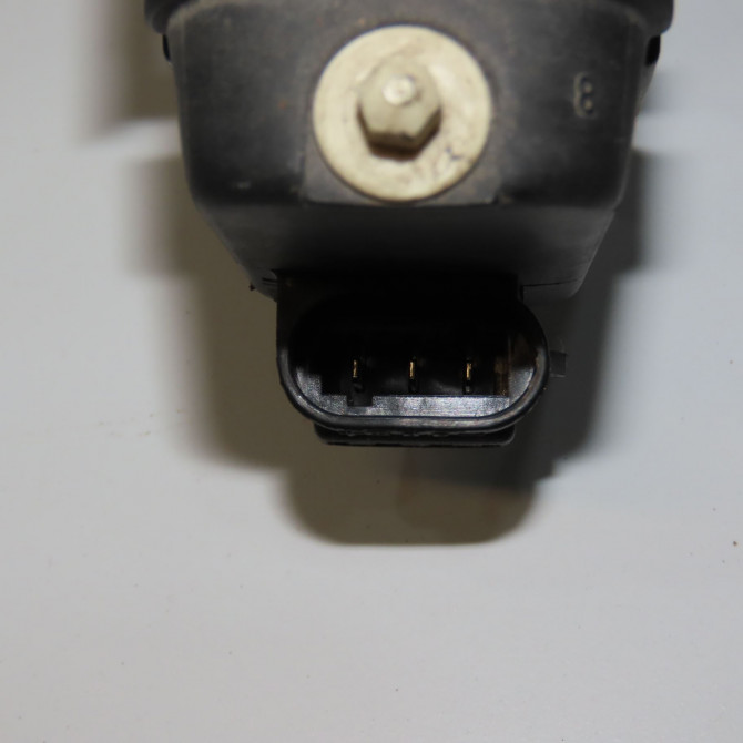 Phare gauche occasion RENAULT MEGANE I Phase 1 11-1995->03-1999 1.6i 7701040687 3