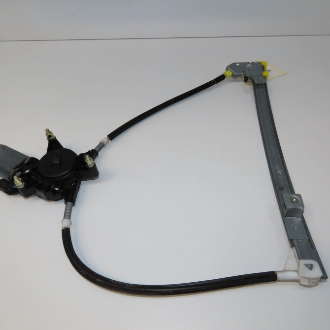 Mecanisme + moteur lève-glace avant droit occasion RENAULT MEGANE I Phase 1 11-1995->03-1999 1.6i 8200038152 1