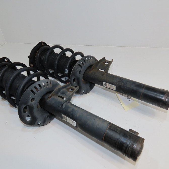 Amortisseur avant droit occasion SEAT LEON II Phase 1 09-2005->05-2009 1.9 TDI 105ch 1K0413031EM 1