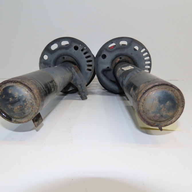 Amortisseur avant droit occasion SEAT LEON II Phase 1 09-2005->05-2009 1.9 TDI 105ch 1K0413031EM 2