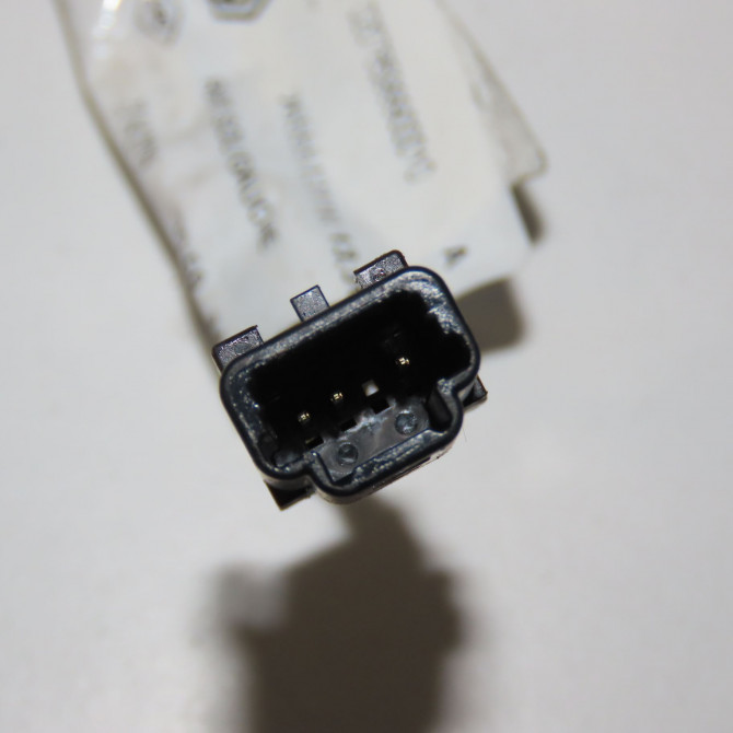 Feu arrière interieur gauche occasion RENAULT CLIO IV Phase 2 08-2016->... 1.5 DCI 90ch 265551311R 3