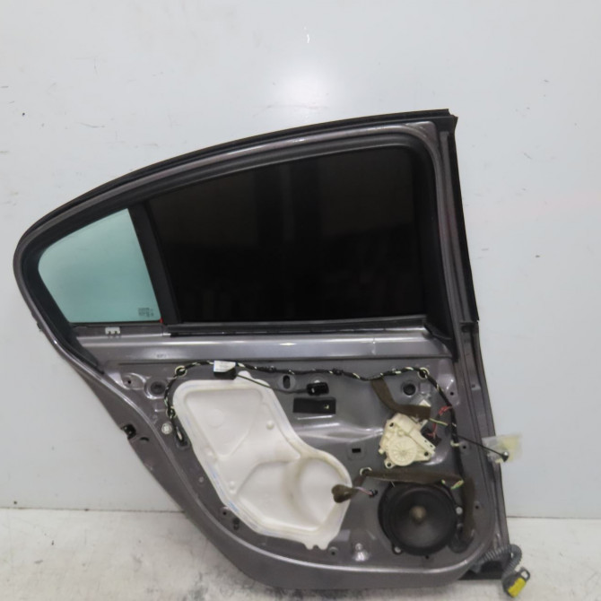 Porte arrière gauche occasion RENAULT LAGUNA III Phase 2 11-2010->03-2013 2.0 DCI 16v 130ch 821010023R 2