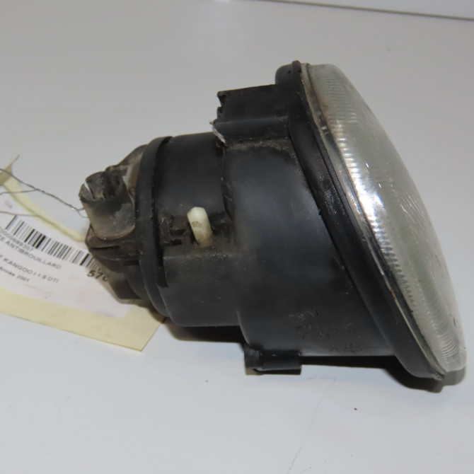 Phare antibrouillard avant droit occasion RENAULT KANGOO I Phase 1 09-1997->06-2003 1.9 DTI 8v 80ch 7701205664 3