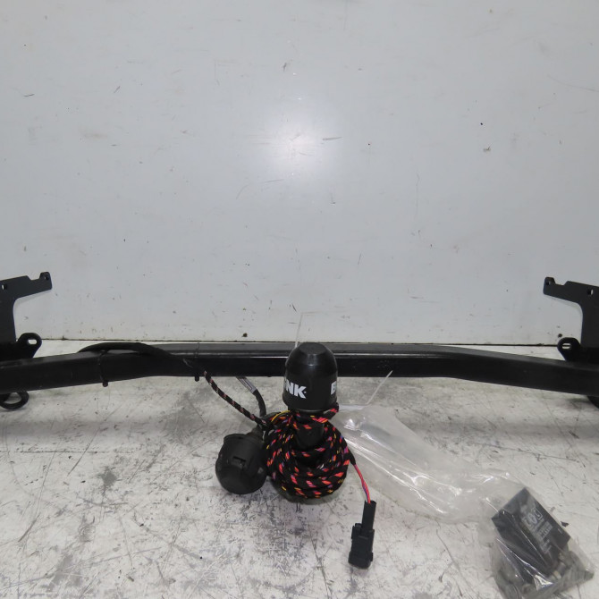 Attelage occasion PEUGEOT 308 II Phase 1 04-1995->04-1999 1.5 BlueHDi 130ch 1