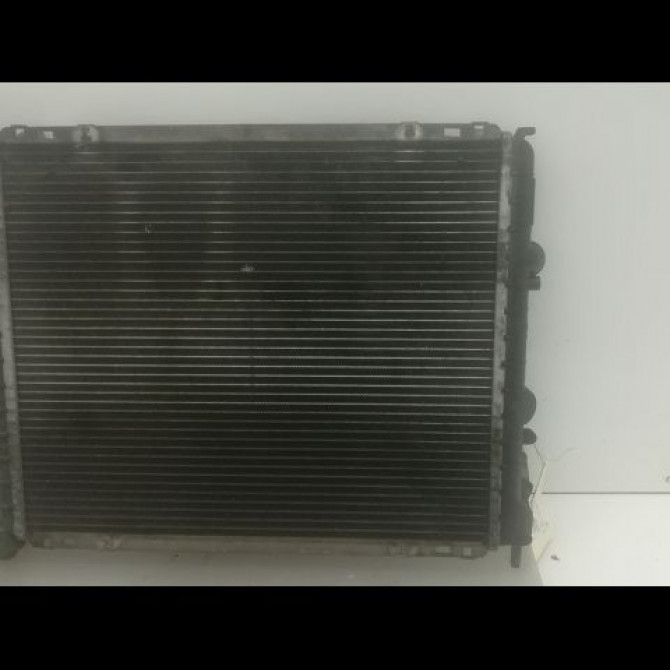Radiateur occasion RENAULT CLIO II Phase 1 03-1998->06-2001 1.6 7700417175 2
