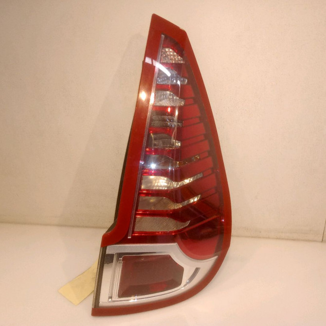 Feu arrière droit occasion RENAULT SCENIC III Phase 1 04-2009->11-2011 265500013R 1