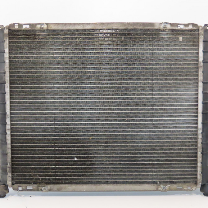 Radiateur occasion RENAULT CLIO II Phase 1 03-1998->06-2001 1.6 7700417175 1