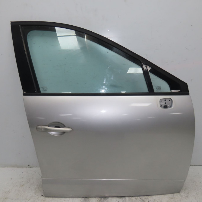 Porte avant droite occasion RENAULT SCENIC III Phase 1 04-2009->11-2011 1.5 DCI 105ch 801008349R 1