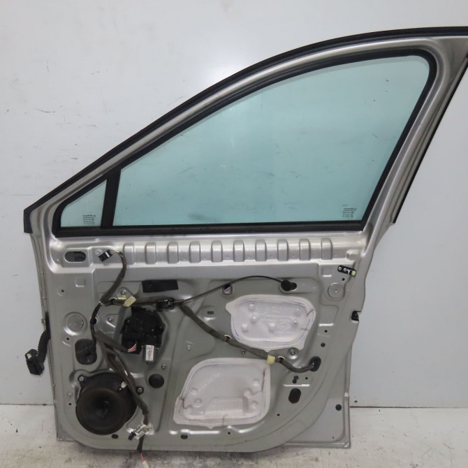 Porte avant droite occasion RENAULT SCENIC III Phase 1 04-2009->11-2011 1.5 DCI 105ch 801008349R 2