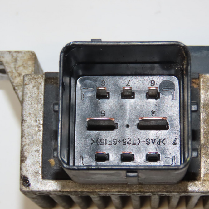 Boitier de préchauffage occasion RENAULT SCENIC III Phase 1 04-2009->11-2011 1.6 DCI 130ch 110673774R 3