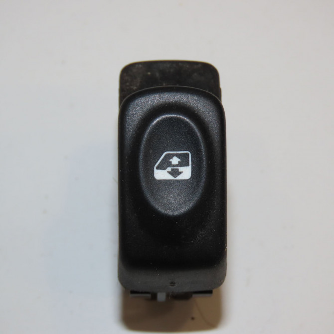 Commande lève-glace porte avant droite occasion RENAULT KANGOO I Phase 1 09-1997->06-2003 1.5 DCI 8v 80ch 8200090316 1