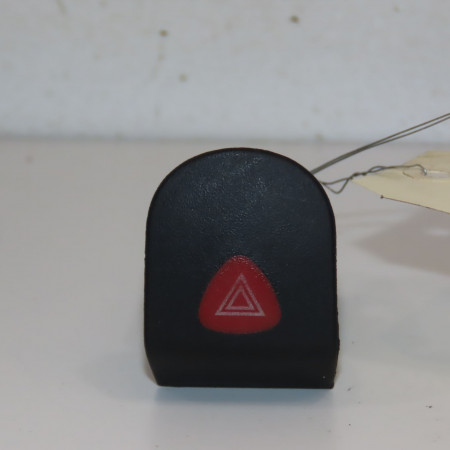 Bouton de warning occasion RENAULT KANGOO I Phase 1 09-1997->06-2003 1.2i 8v 60ch 252900266R