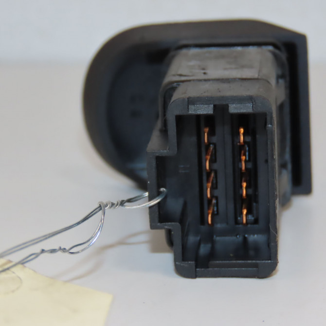 Bouton de warning occasion RENAULT KANGOO I Phase 1 09-1997->06-2003 1.2i 8v 60ch 252900266R 3