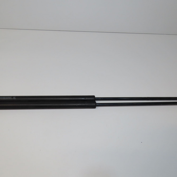 Verin droit hayon occasion RENAULT KANGOO I Phase 1 09-1997->06-2003 1.9 DTI 8v 80ch 7700303186 1