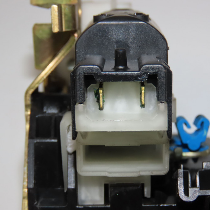 Serrure porte coulissante g occasion RENAULT KANGOO I Phase 1 09-1997->06-2003 1.9 DTI 8v 80ch 8200051735 3