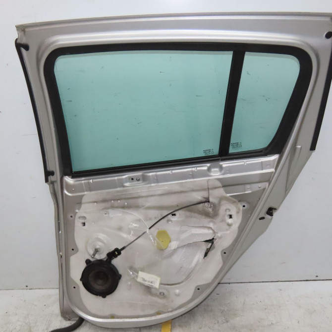 Porte arrière droite occasion RENAULT CLIO III Phase 1 09-2005->03-2009 1.5 DCI 70ch 7751476192 2