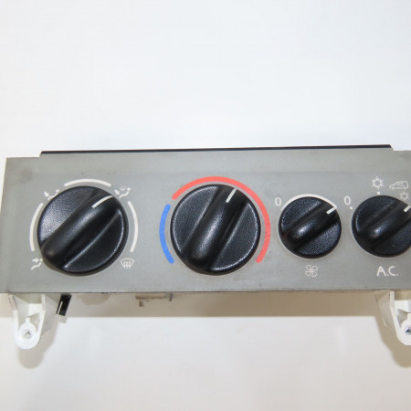 Commande de chauffage occasion RENAULT KANGOO I Phase 1 09-1997->06-2003 1.9 DTI 8v 80ch 7701051896