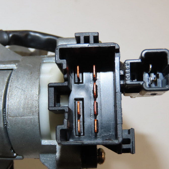 Kit serrures + antivol occasion TOYOTA YARIS I Phase 2 03-2003->12-2005 1.3i 87ch 897080D010 2